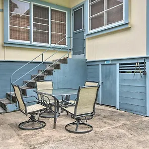Holiday home Base - 3 Miles To State Park And Beach!, Hilo