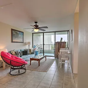 Apartment With Pool Steps From Carlsmith Park, Hilo